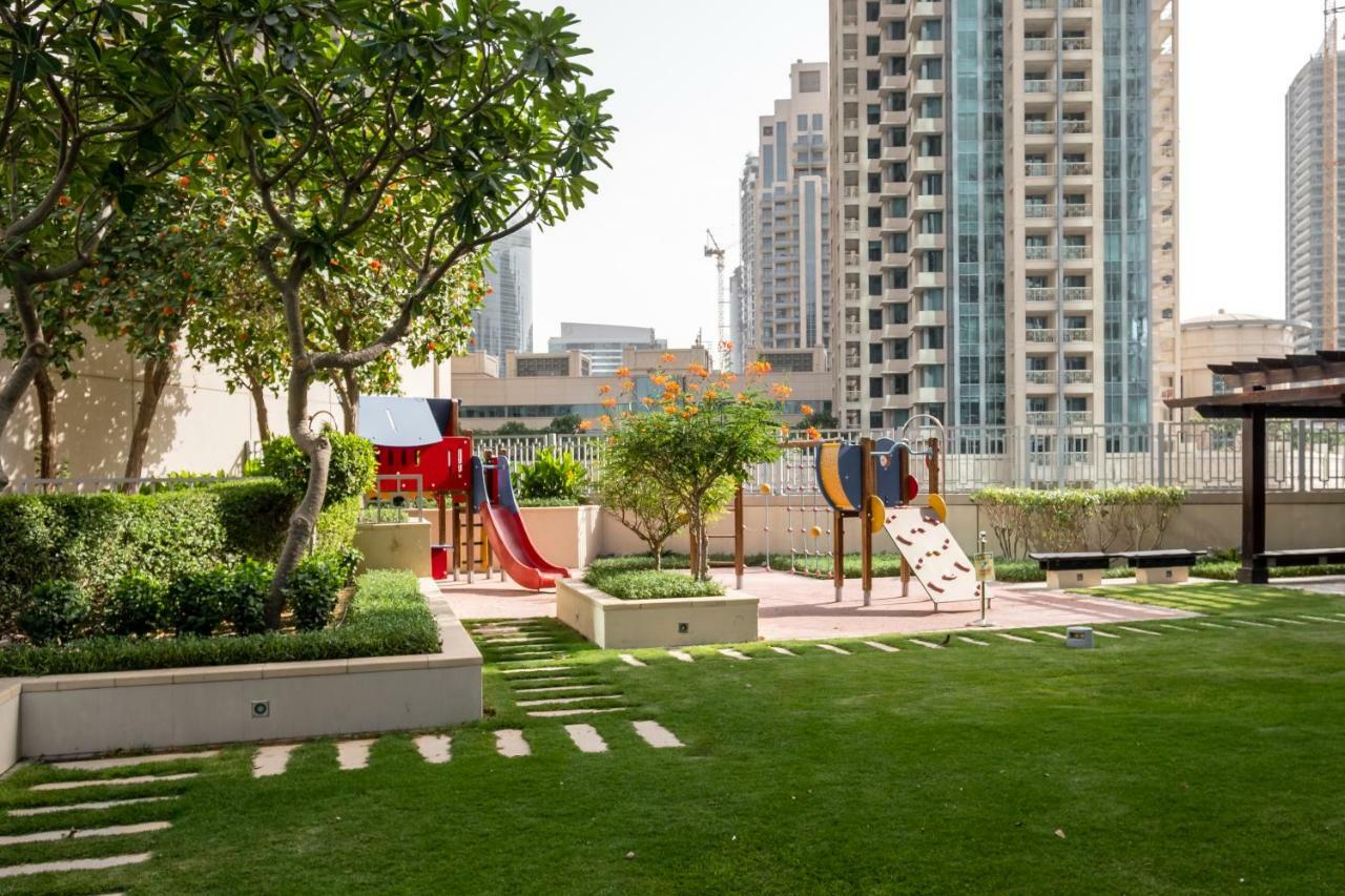 Maison Privee - Exclusive Apt With Burj Khalifa Next Door Dubai Eksteriør bilde